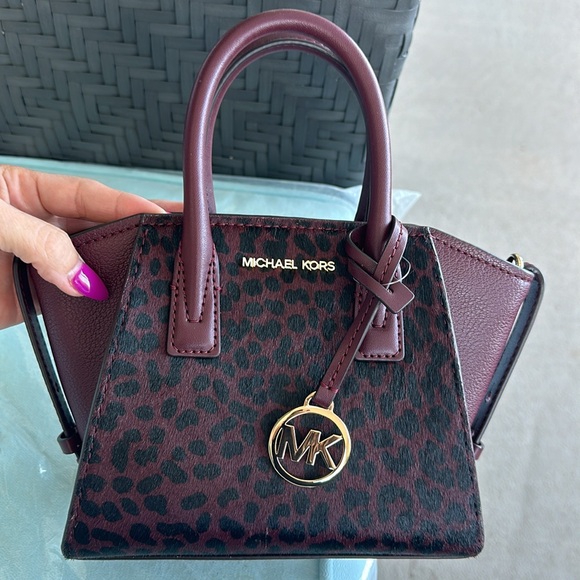 BRAND NEW LEATHER MICHAEL KORS EXTRA SMALL SATCHEL CROSSBODY MAROON COLOR! - Picture 13 of 17